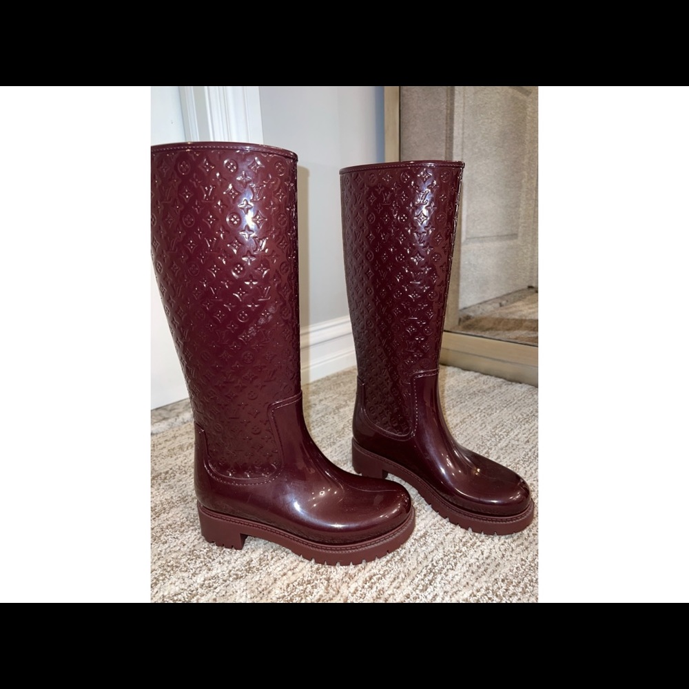 Authentic Louis Vuitton burgundy rain boots